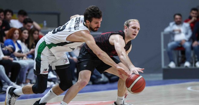 Darüşşafaka kazandı Gaziantep düştü