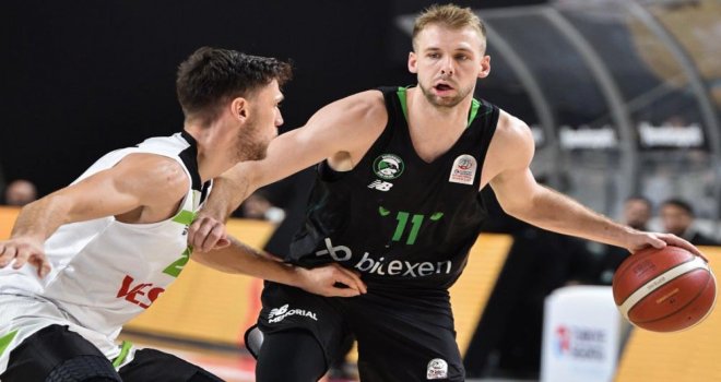 Darüşşafaka, Manisa'da farka gitti