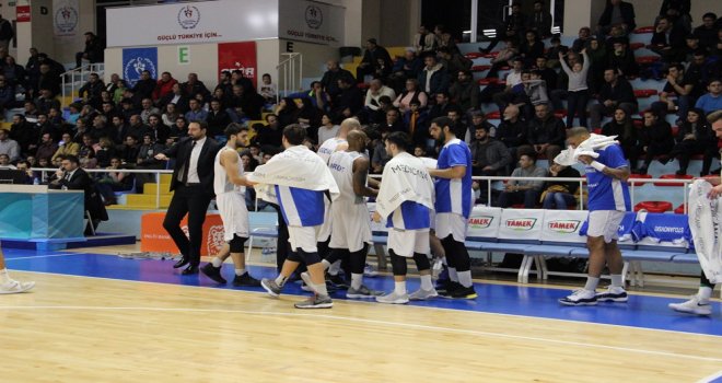 Demir İnşaat Büyükçekmece Macaristan'da galibiyet arıyor