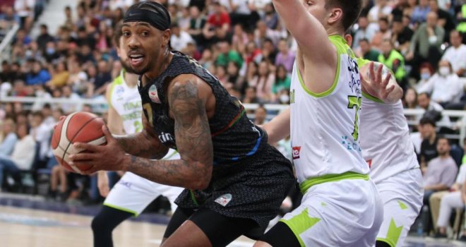 Denizli'de kazanan Aliağa Petkimspor