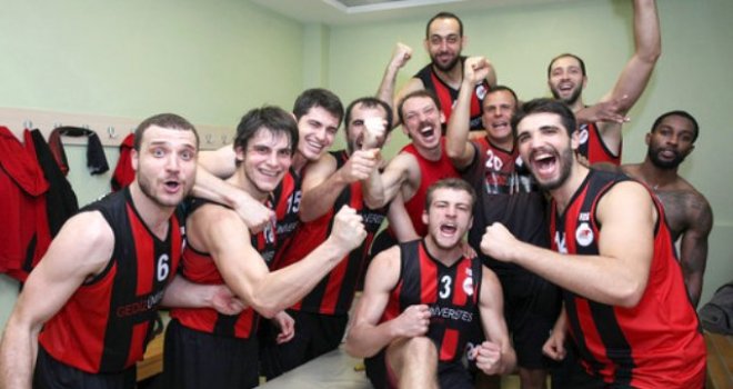 Deplasman fatihi Gediz Ünvesitesi...