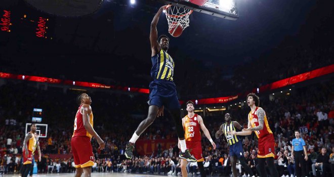 Derbide gülen taraf Fenerbahçe Beko