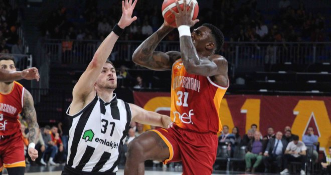 Derbide kazanan Beşiktaş