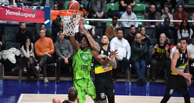 Derbinin galibi Bursaspor