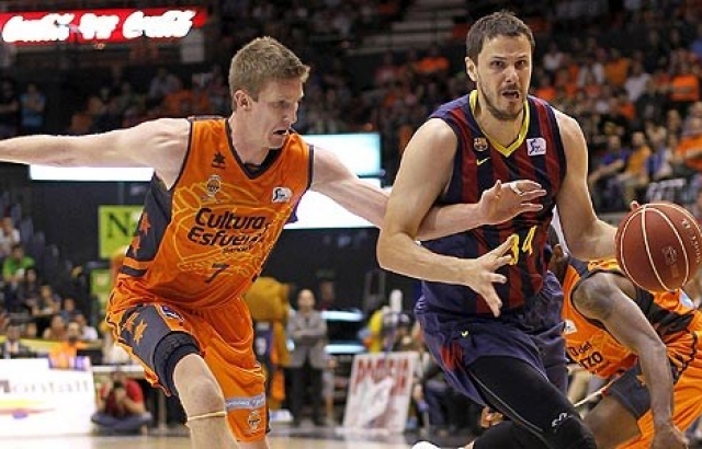 DOELLMAN BARÇA İLE İMZALADI