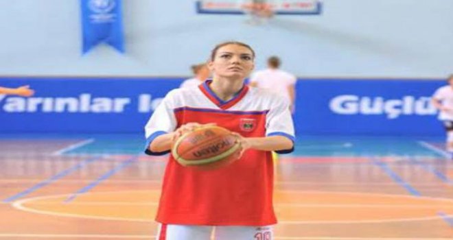 Dostluk Spor Hande Güven'i transfer etti.