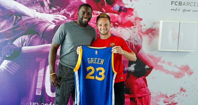 Draymond Green FC Barcelona?yı antrenmanda ziyaret etti