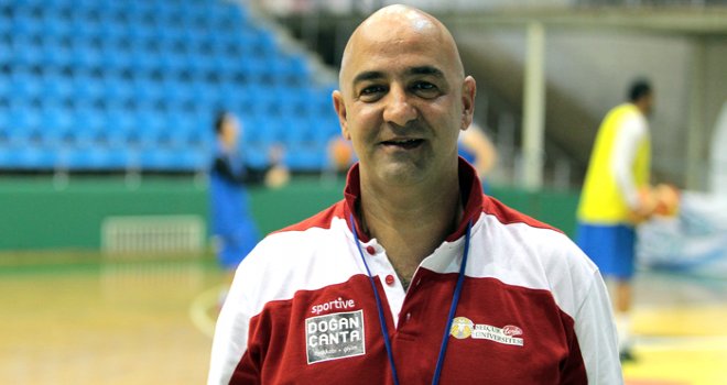 Düzce Belediyespor'da dümene Karadağ geçti