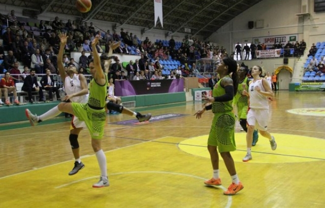 Edirne Belediye Edirnespor başladığı gibi bitirdi