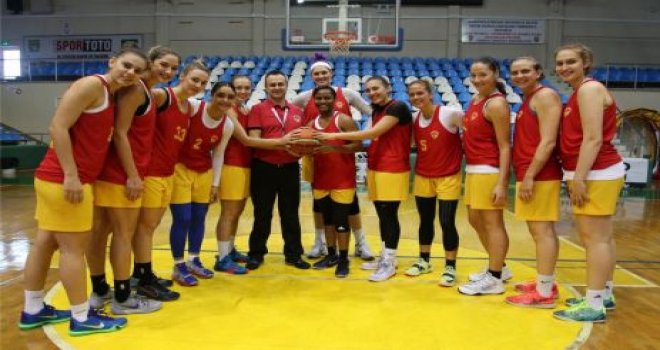 Edirne Belediyesi Edirnespor galibiyet için Rusya'da