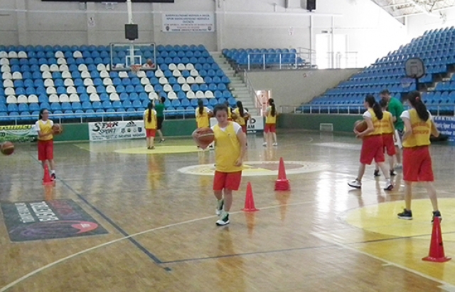 Edirne Belediyesi Edirnespor'dan turnuva