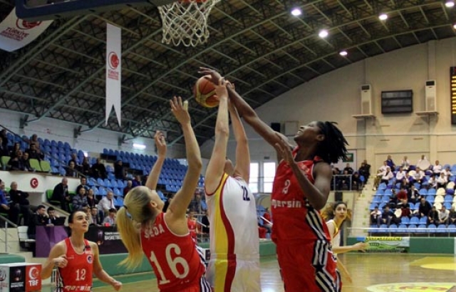 Edirne Belediyesi Edirnespor evinde güldü