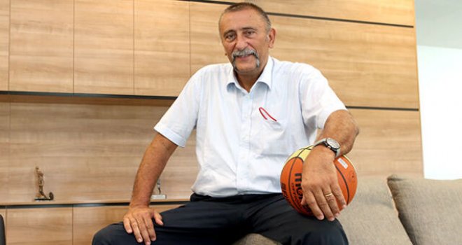 Efe Aydan adaylığını açıklıyor..