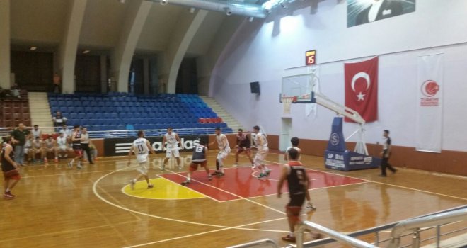 Efe Spor, Muğla Ormanspor'u mağlup etti