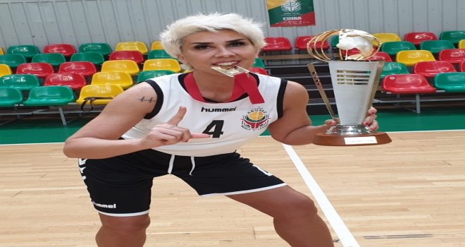 Efsane yüksekten uçuyor