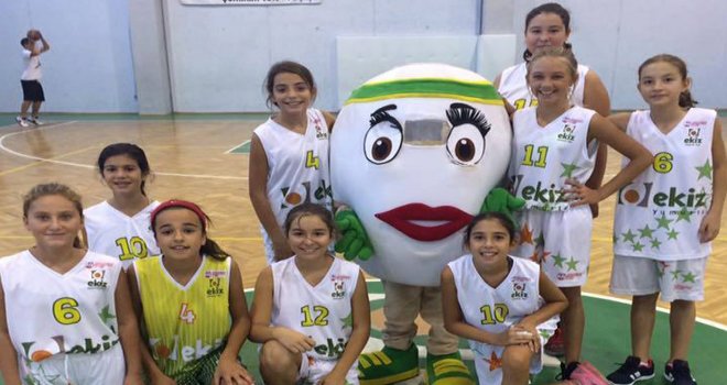 Ekiz Yumurta Foça Basketbol altyapısı yeni sezonu açtı