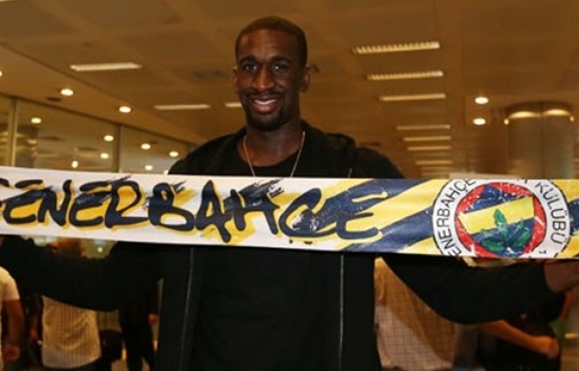 Ekpe Udoh İstanbul'a geldi...