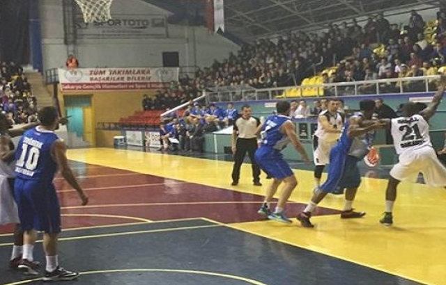 BEST Balıkesir başladı, Sakarya Büyükşehir bitirdi?