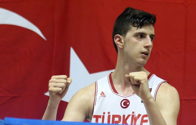 Emircan Koşut En İyi Beş'te