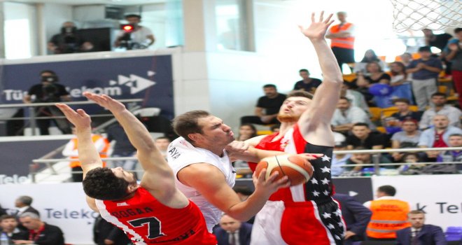 Ender Arslan ve Kaya Peker'den Bandırma Kırmızı'lı Ercan Osmani'ye övgü