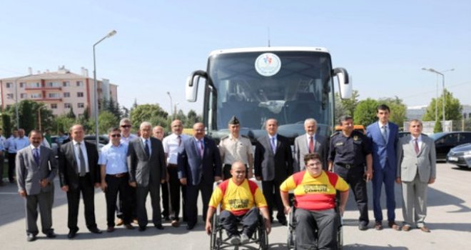 Engelli Basketbolculara 1 Milyon TL?lik Özel Otobüs