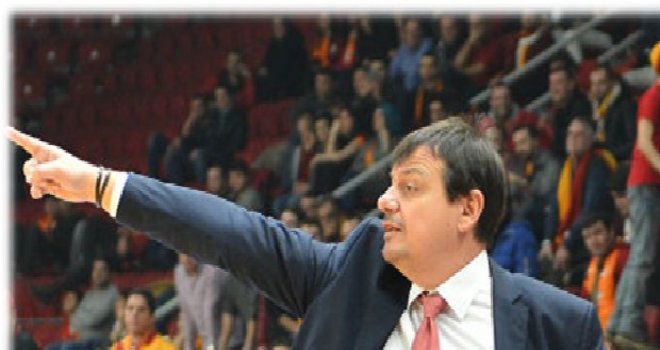 Ergin Ataman:''Gençlerin performansından memnun değilim''