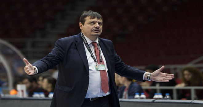 Ergin Ataman:''Zirvenin takipçisiyiz''