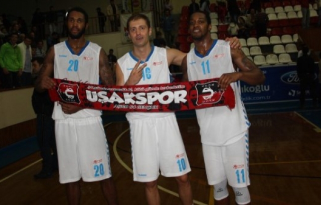 ERIC BUCKNER UŞAK'A GERİ DÖNDÜ