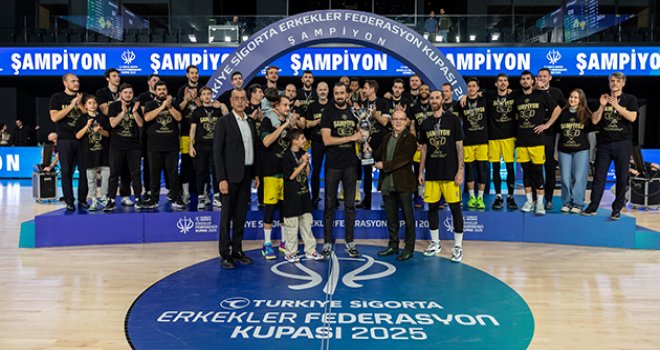 Erkekler Federasyon Kupası'nda Esenler Erokspor şampiyon