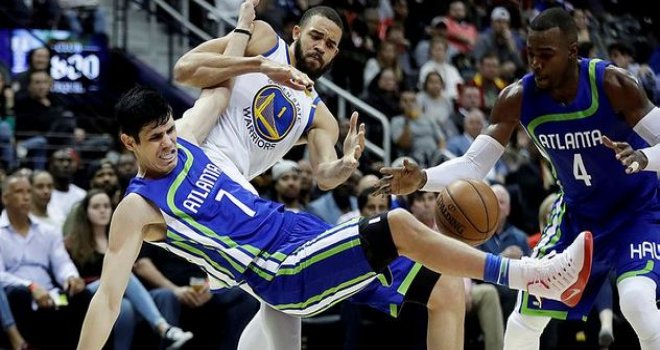 Ersan İlyasova: Takım arkadaşlarım alışma sürecinde bana yardımcı oluyor