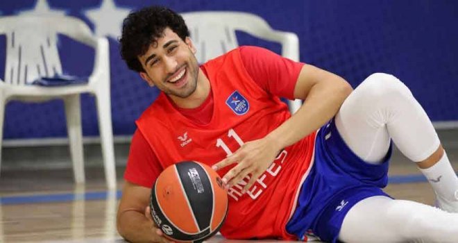 Erten Gazi'den 1+1 yıllık imza