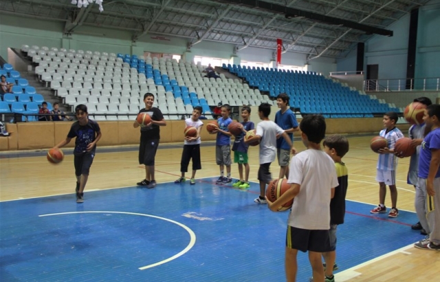 Erzincan'da basketbola ilgi yoğun...