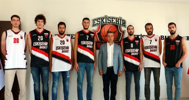 Eskişehir Basket'ten imza töreni