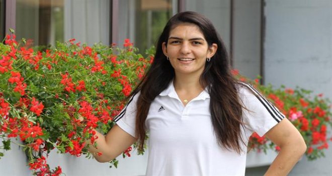 Esra Ural: Nevriye Abla'yı kendime örnek alıyorum