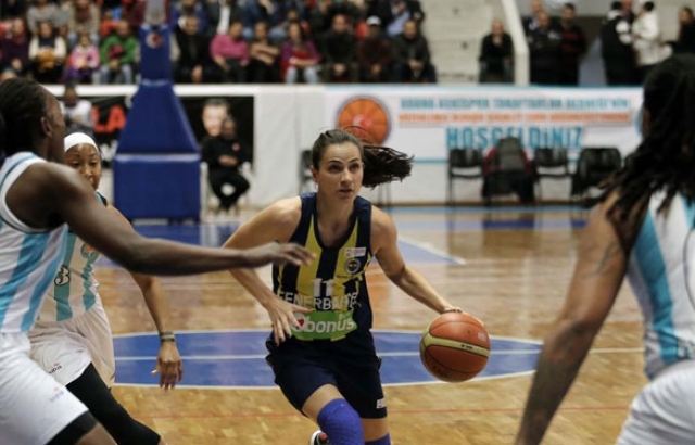 Fenerbahçe, Adana'da kazandı