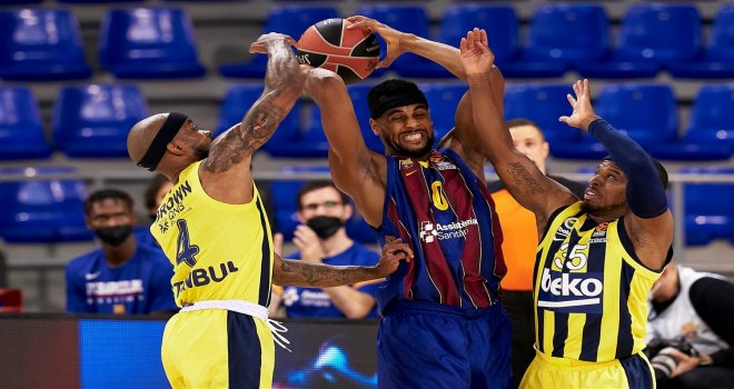 Fenerbahçe, Barcelona'da dağıldı...