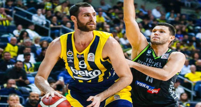 Fenerbahçe Beko 2. yarıda farka koştu