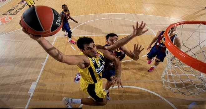 Fenerbahçe Beko, Barcelona'yı konuk ediyor