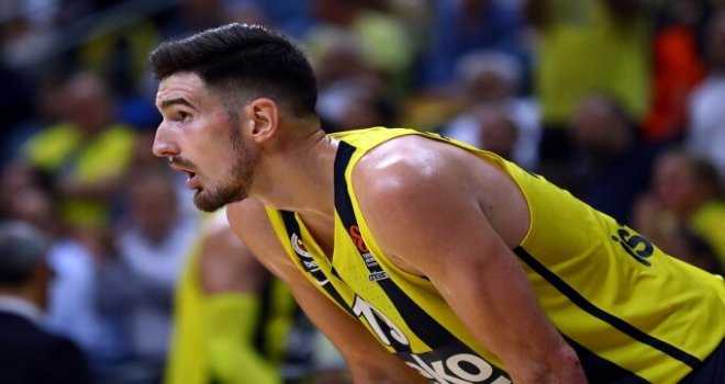 Fenerbahçe Beko, De Colo ile uzattı