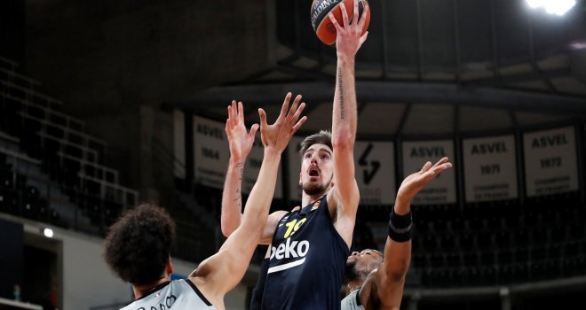 Fenerbahçe Beko, Fransa'dan galibiyetle dönüyor