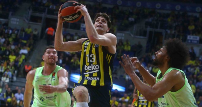 Fenerbahçe Beko ikinci yarıda durdu...