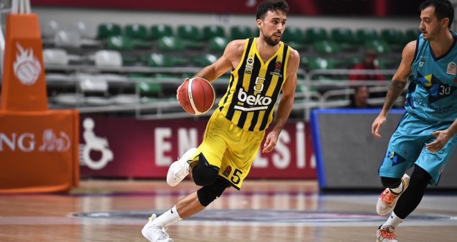 Fenerbahçe Beko, İsmet Akpınar ile devam ediyor