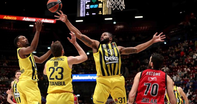 Fenerbahçe Beko, İtalya'dan galibiyetle dönüyor