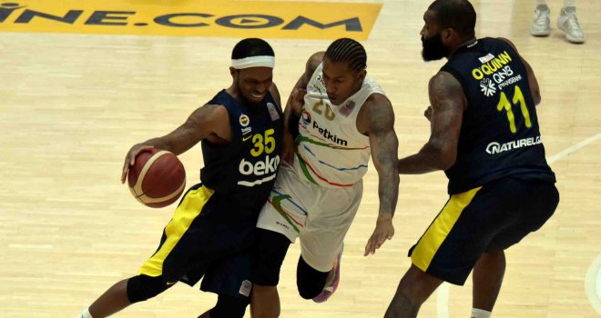 Fenerbahçe Beko, İzmir'de galip