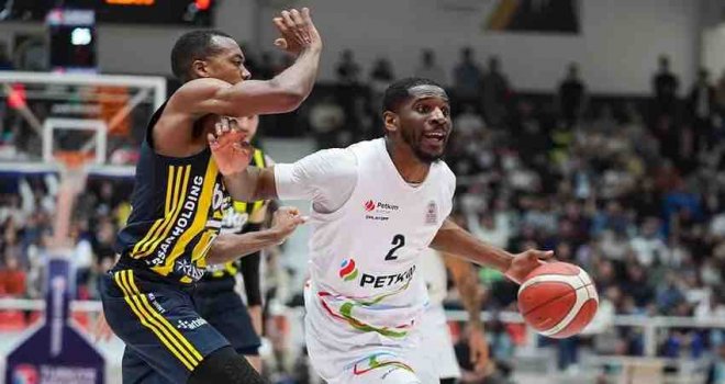 Fenerbahçe Beko, İzmir'de galip