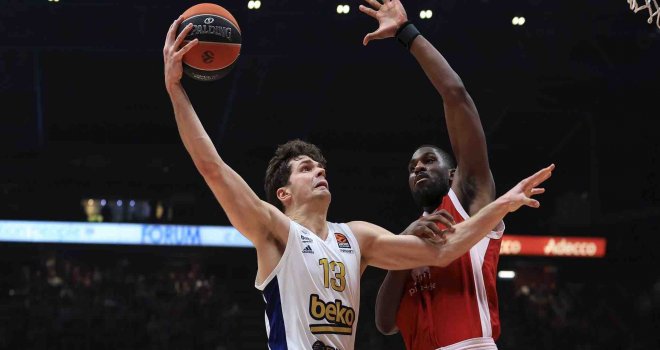 Fenerbahçe Beko, Milano'yu elinden kaçırdı