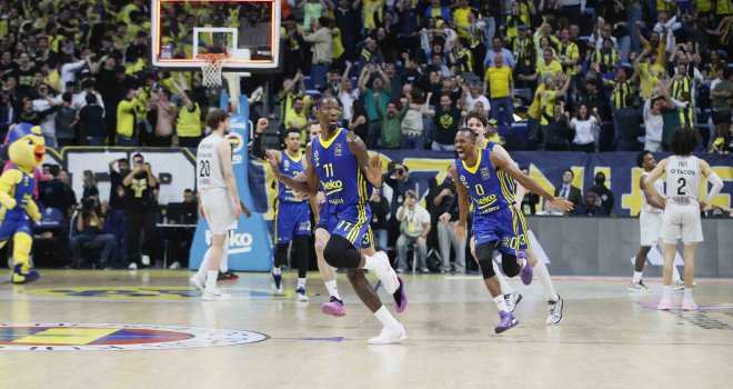 Fenerbahçe Beko, Paris'i son saniyede devirdi