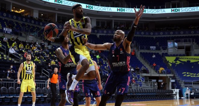 Fenerbahçe Beko, Real Madrid'e farklı kaybetti