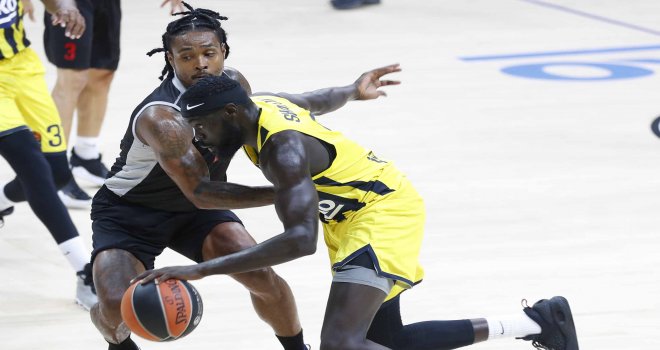 Fenerbahçe Beko, Semt 77 Yalovaspor'u yendi