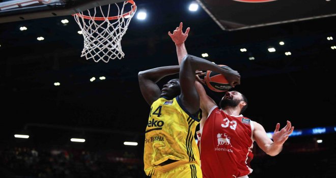 Fenerbahçe Beko'nun Milano'da ''100''ü güldü